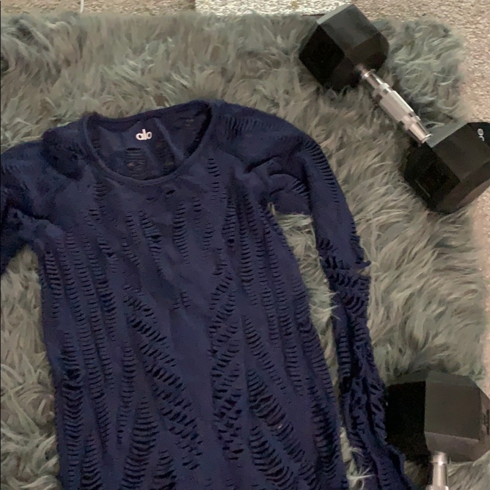 ALO Yoga Afircan Violet Top